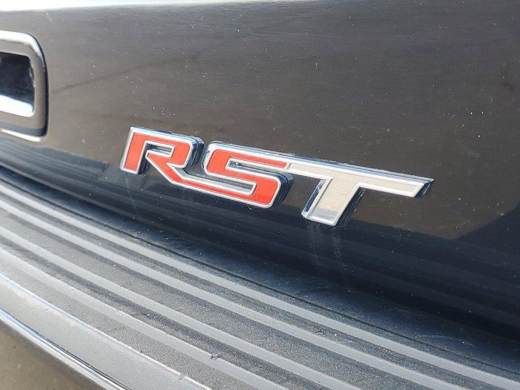 Certified 2023 Chevrolet Suburban RST w/ Luxury Package AWD/4WD image 33
