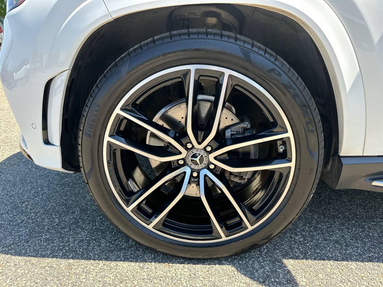 Used 2020 Mercedes-Benz GLS 580 4MATIC image 13