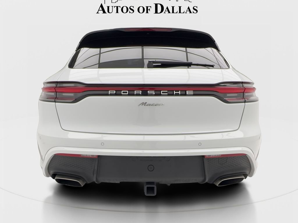 Used 2023 Porsche Macan w/ Sport Chrono Package image 9