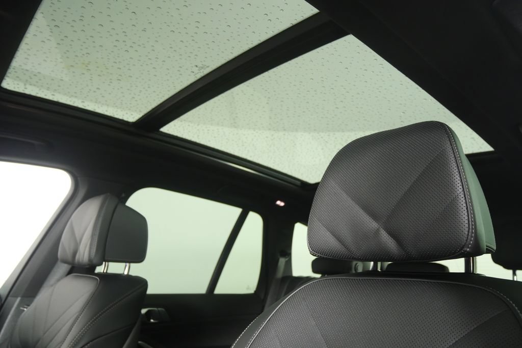 Certified 2026 BMW X5 sDrive40i RWD image 11
