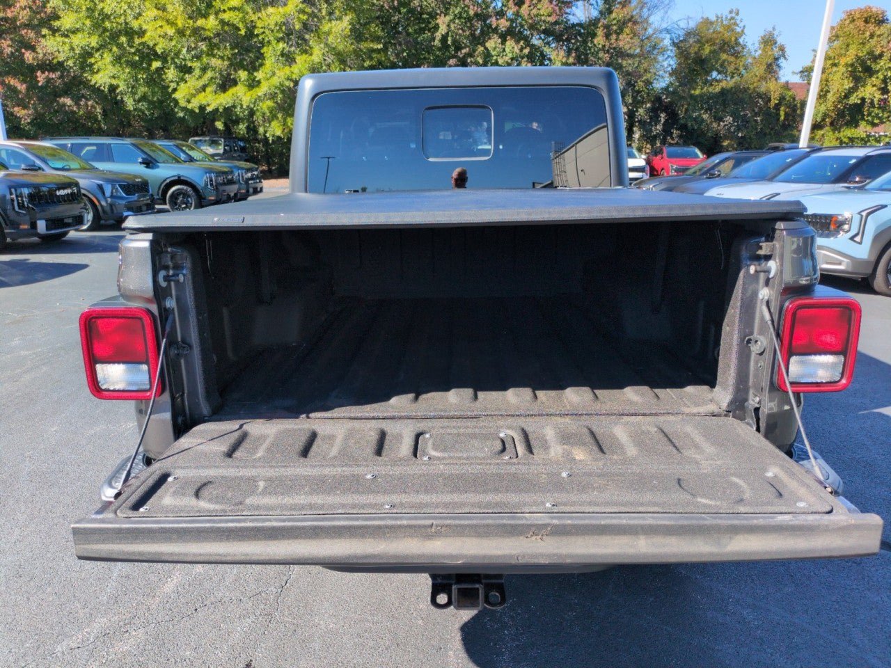 Used 2021 Jeep Gladiator Sport AWD/4WD image 24