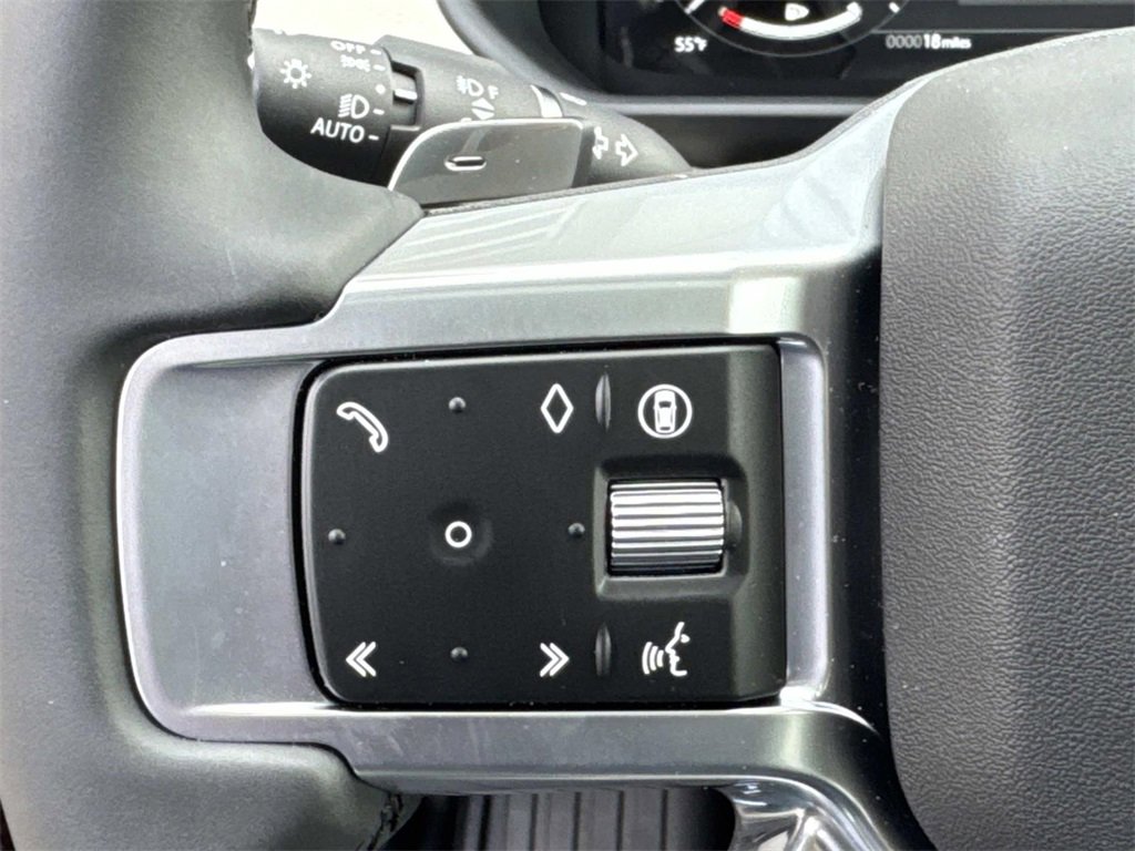 New 2026 Land Rover Discovery Limited Edition image 30