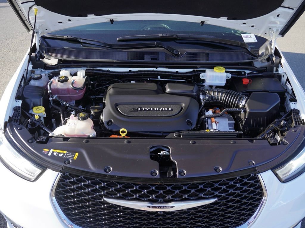 Certified 2023 Chrysler Pacifica Limited image 28