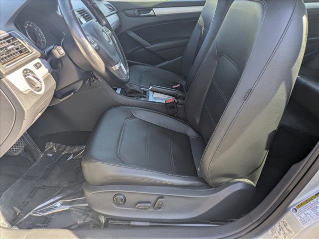 Used 2012 Volkswagen Passat 2.5 SE image 14