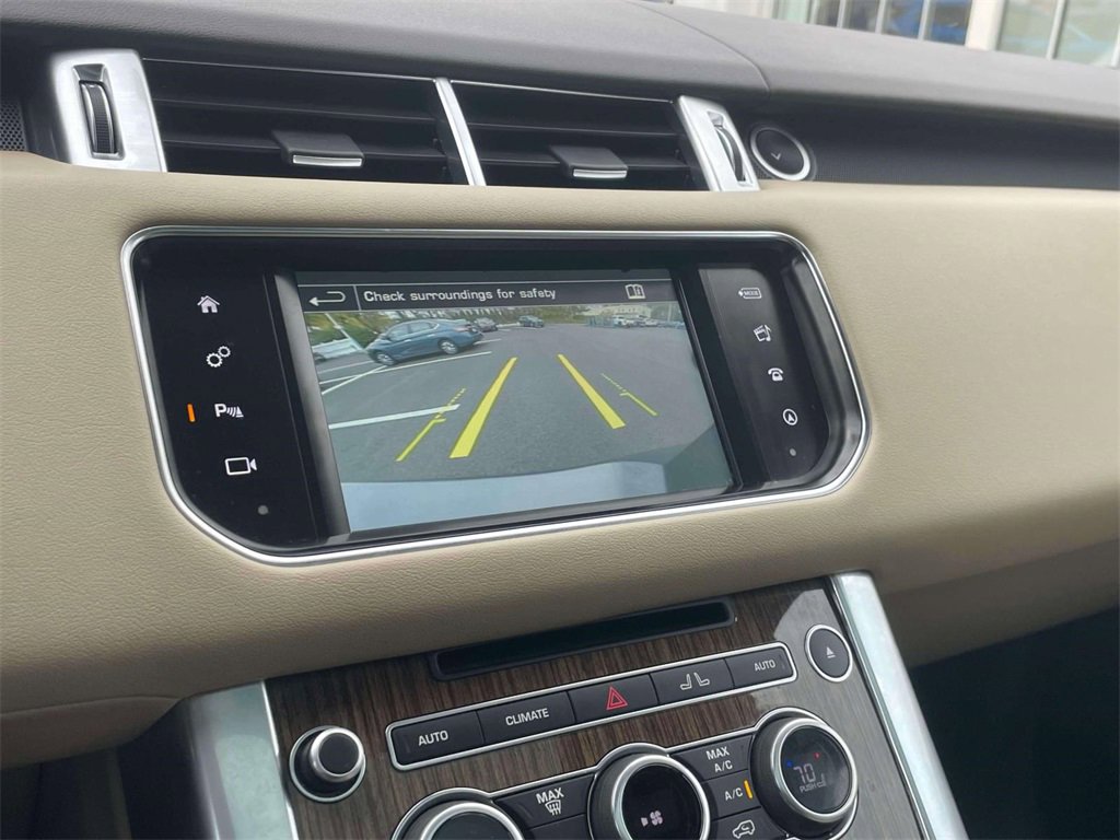 Used 2016 Land Rover Range Rover Sport HSE image 29