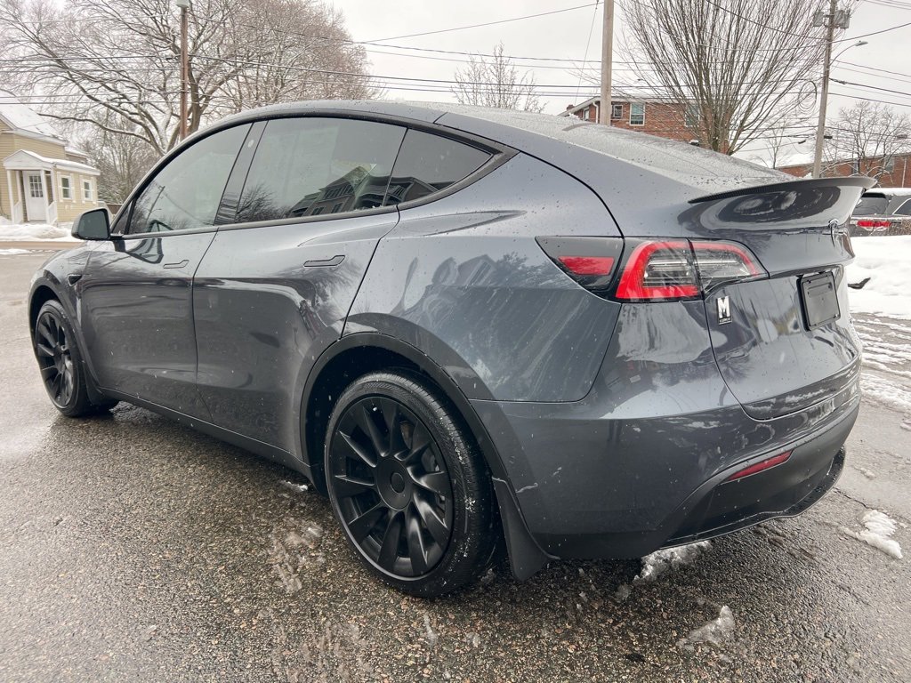 Used 2021 Tesla Model Y Long Range image 3