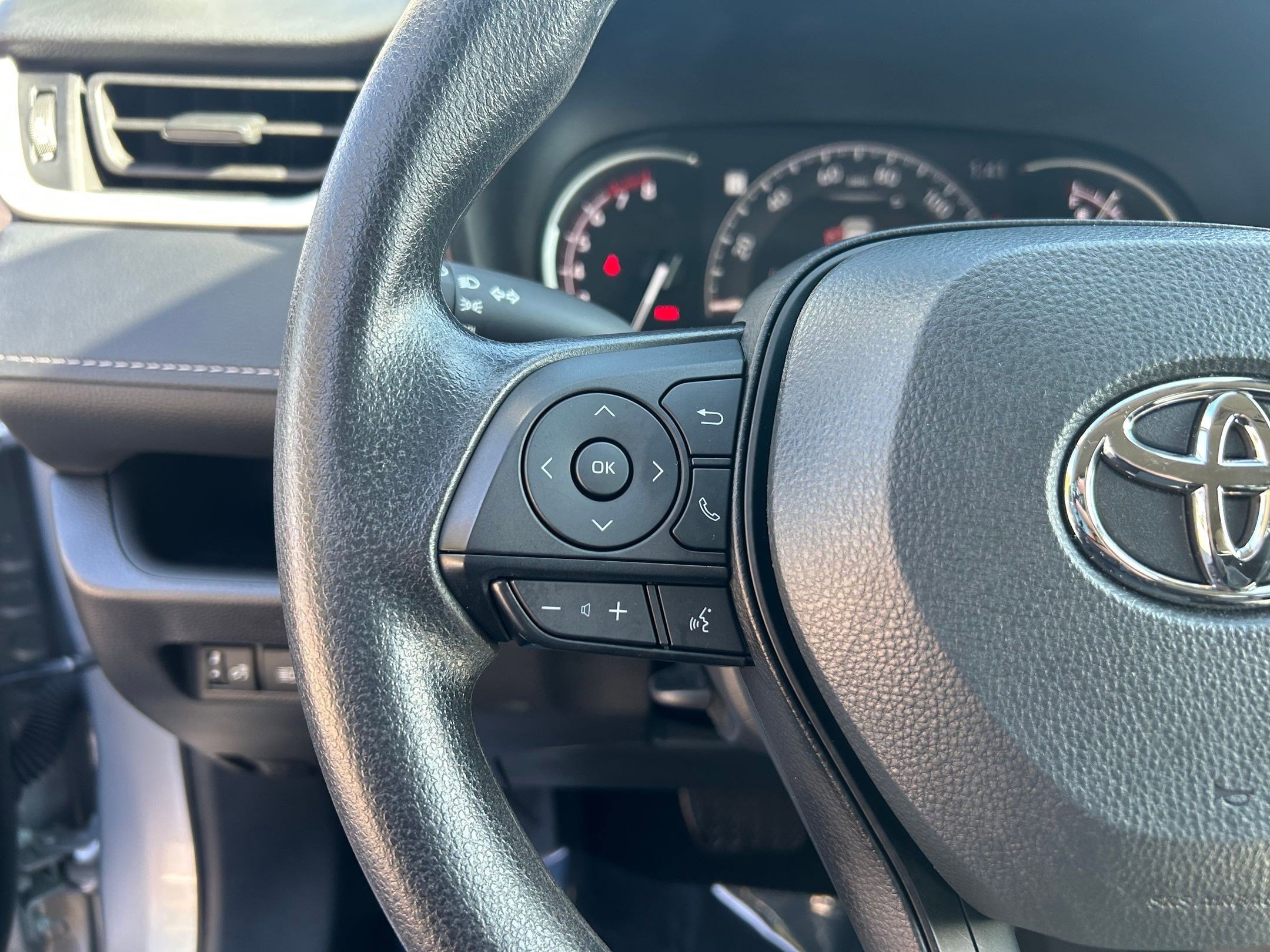 Certified 2024 Toyota RAV4 LE image 14