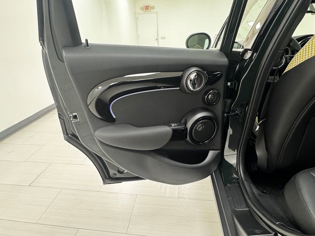 Used 2023 MINI Cooper S w/ MINI Resolute Edition image 10