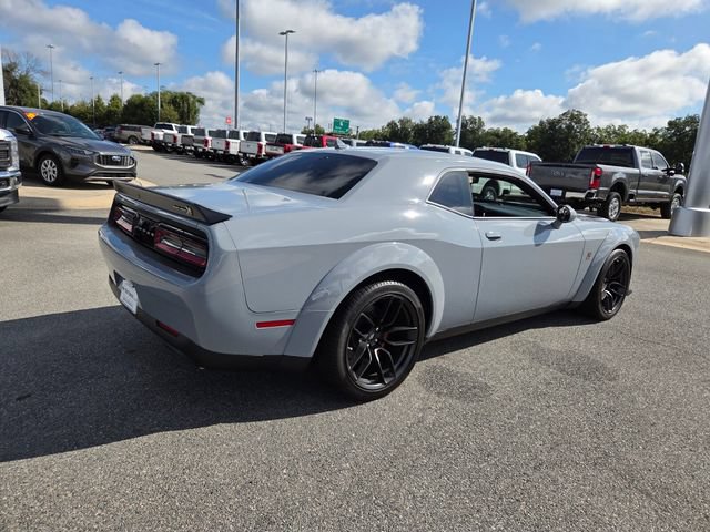 Used 2022 Dodge Challenger R/T Scat Pack RWD image 11