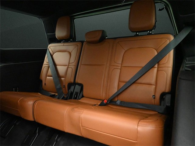 Used 2021 Lincoln Navigator Reserve w/ Luxury Package image 16