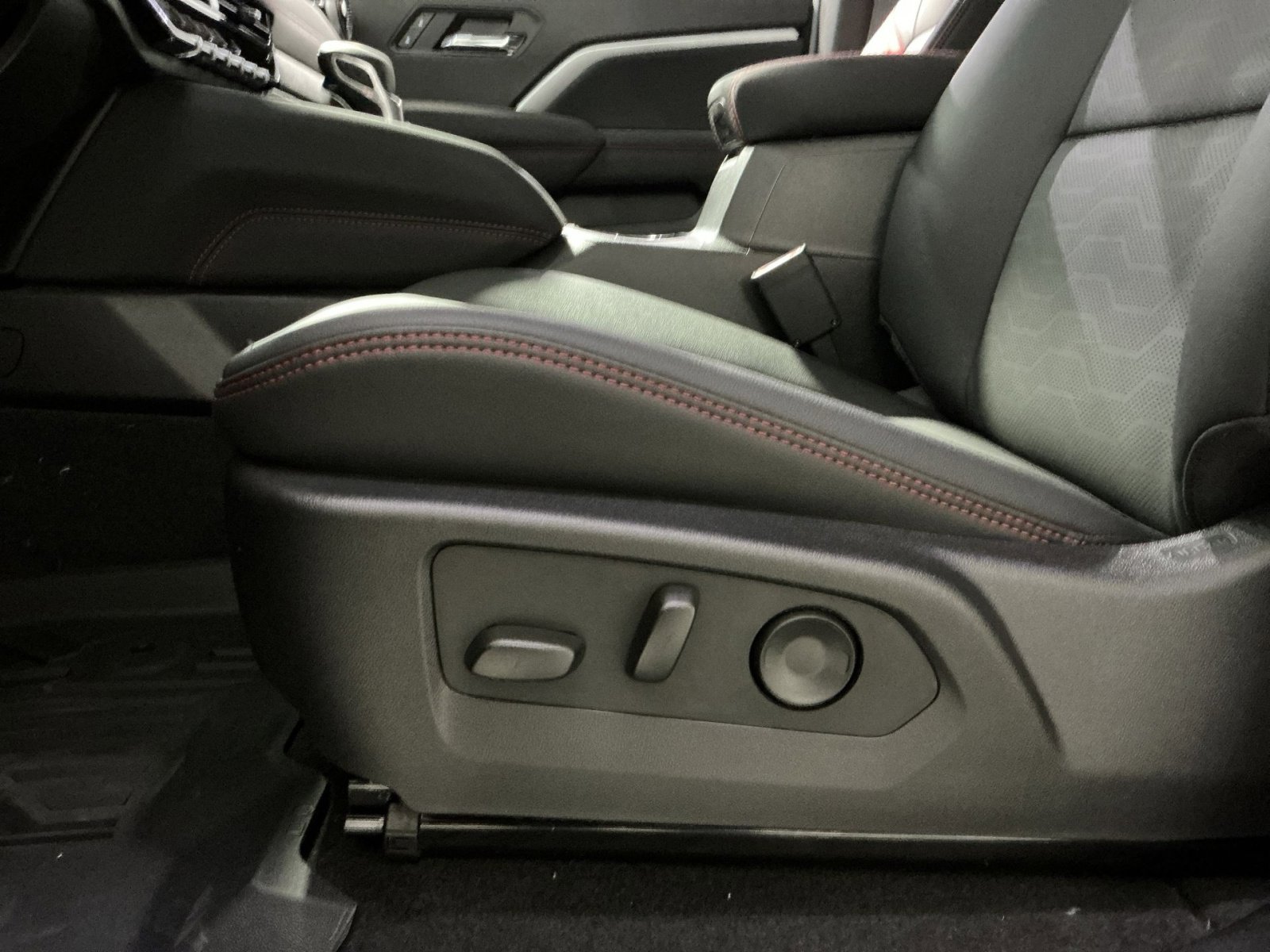 New 2026 Chevrolet Colorado Z71 image 22