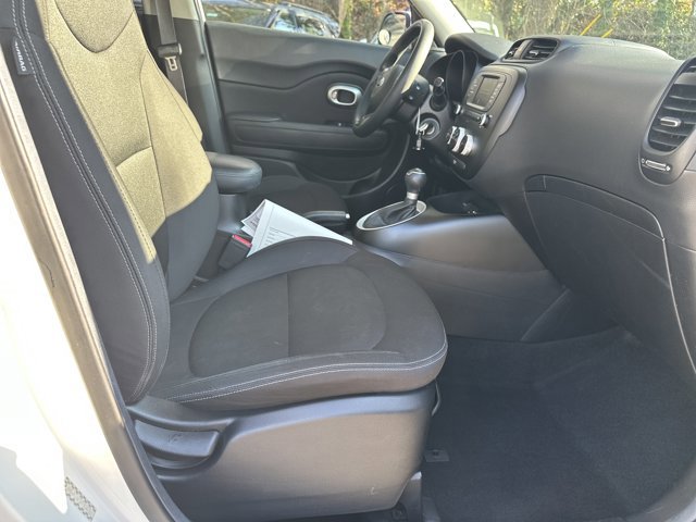 Used 2017 Kia Soul image 16