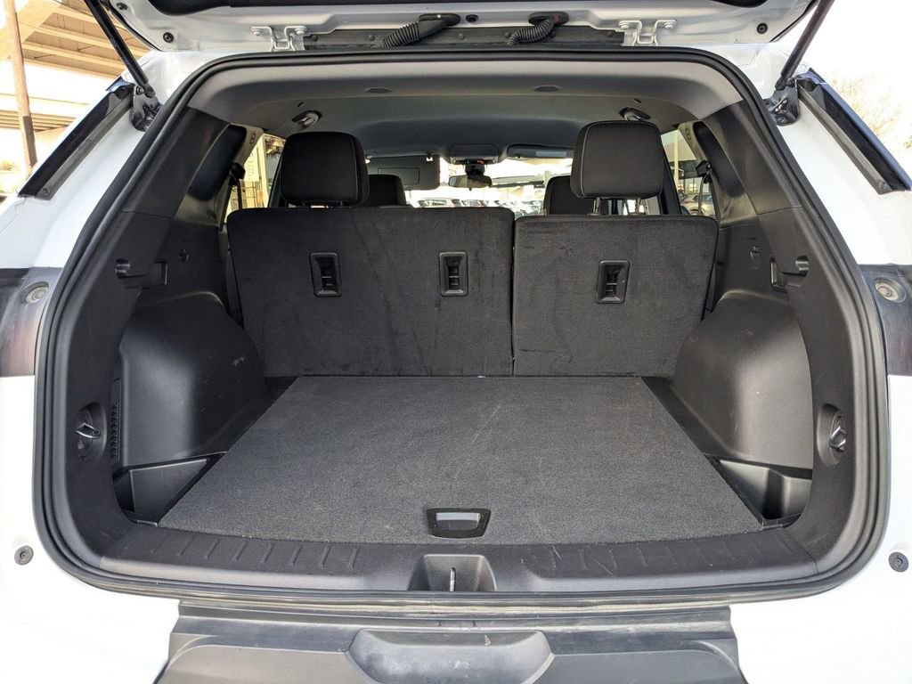 Used 2025 Chevrolet Blazer LT image 25