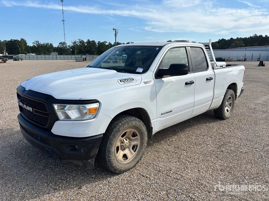 Used 2021 RAM 1500 Tradesman AWD/4WD image 3