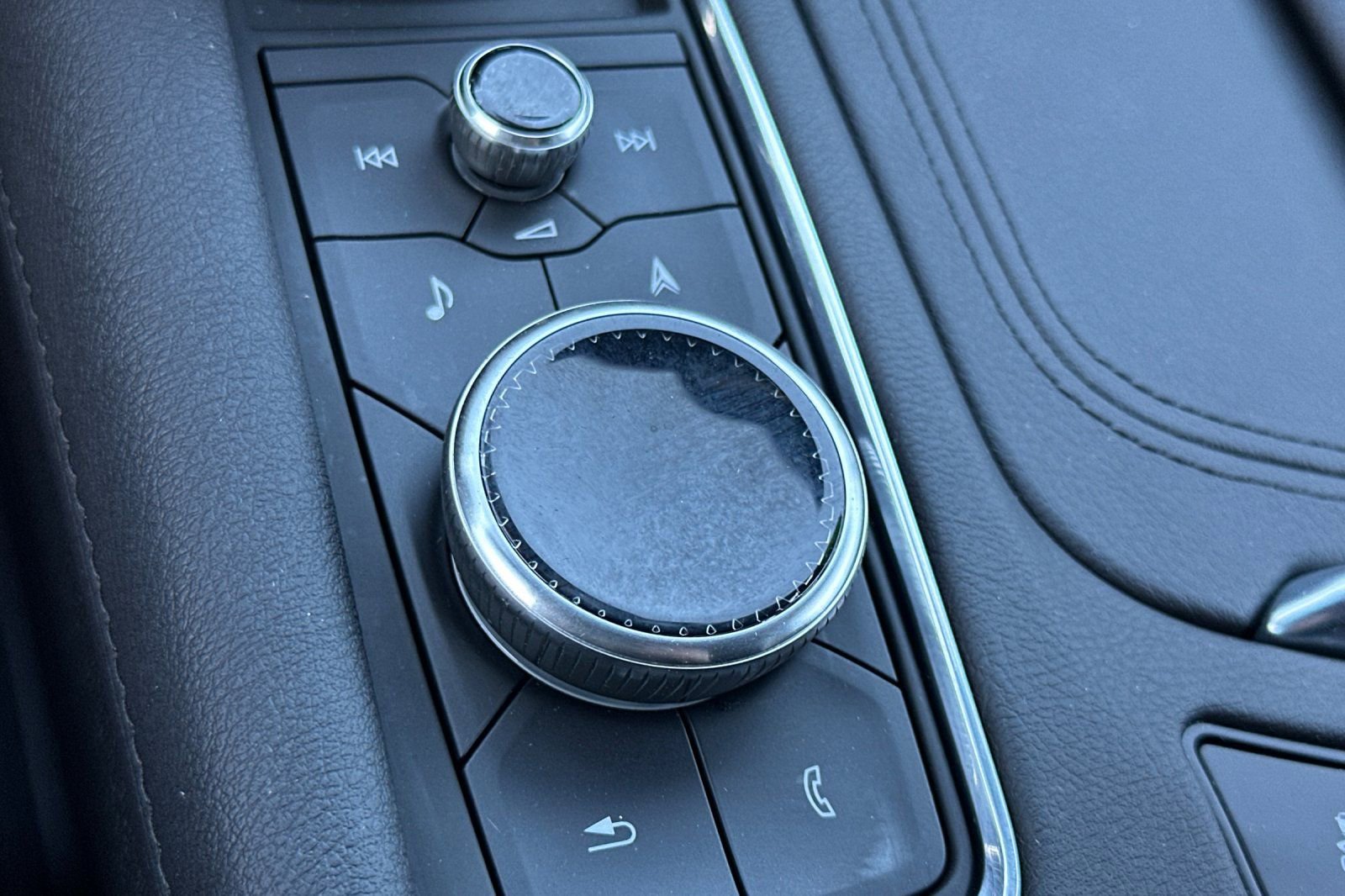 Used 2026 Cadillac XT5 Premium Luxury w/ Driver Assist Package AWD/4WD image 31