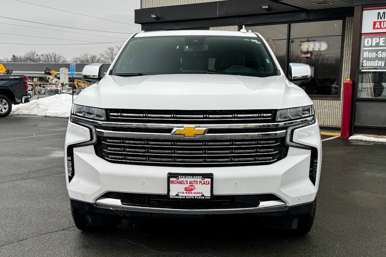 Used 2023 Chevrolet Suburban Premier image 9