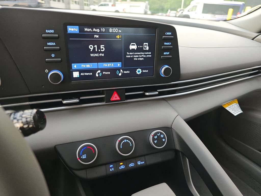 Certified 2026 Hyundai Elantra SE FWD image 20