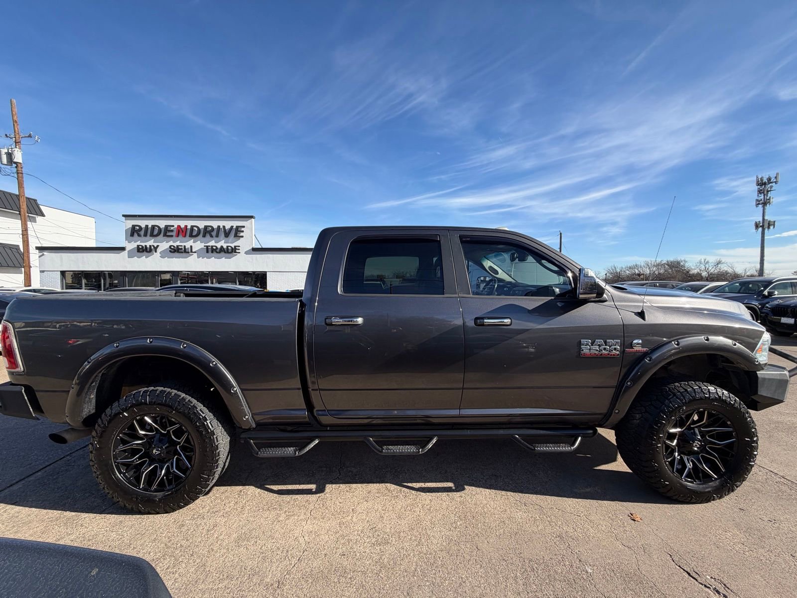 Used 2015 RAM 2500 Laramie w/ Protection Group image 8