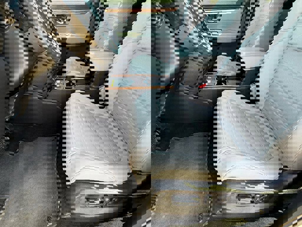 Used 2022 Honda CR-V Touring image 12