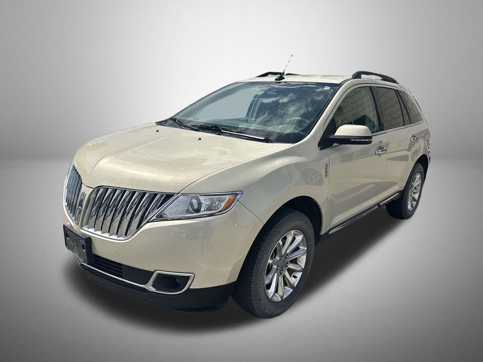 Used 2015 Lincoln MKX AWD w/ Equipment Group 101A image 1