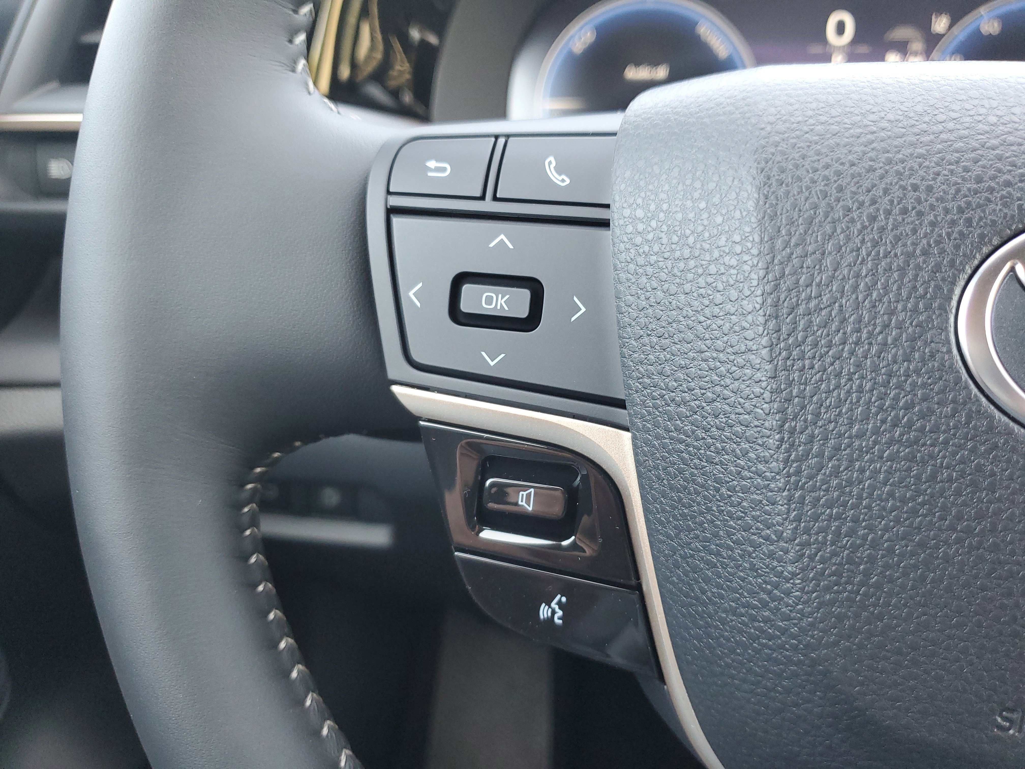 New 2026 Toyota Crown Platinum image 21