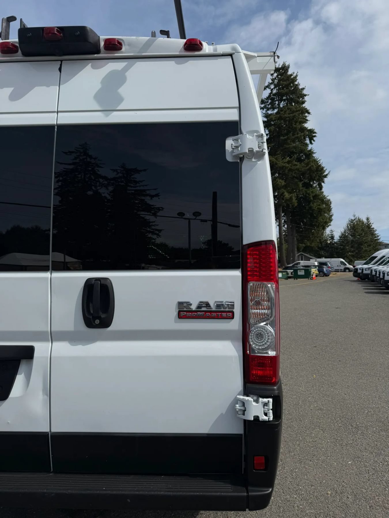 Used 2021 RAM ProMaster 2500 FWD image 14