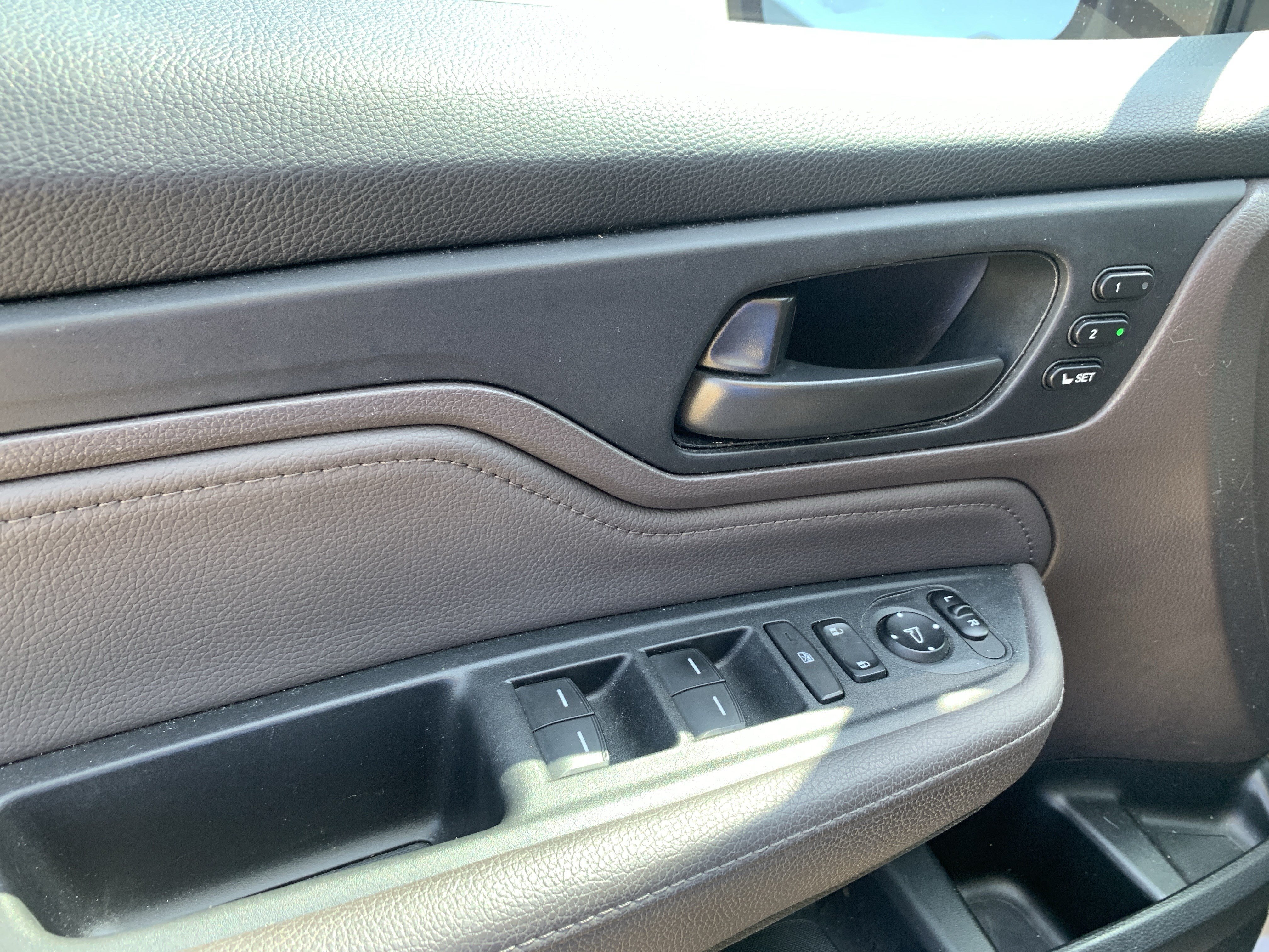 Used 2018 Honda Odyssey Touring image 15