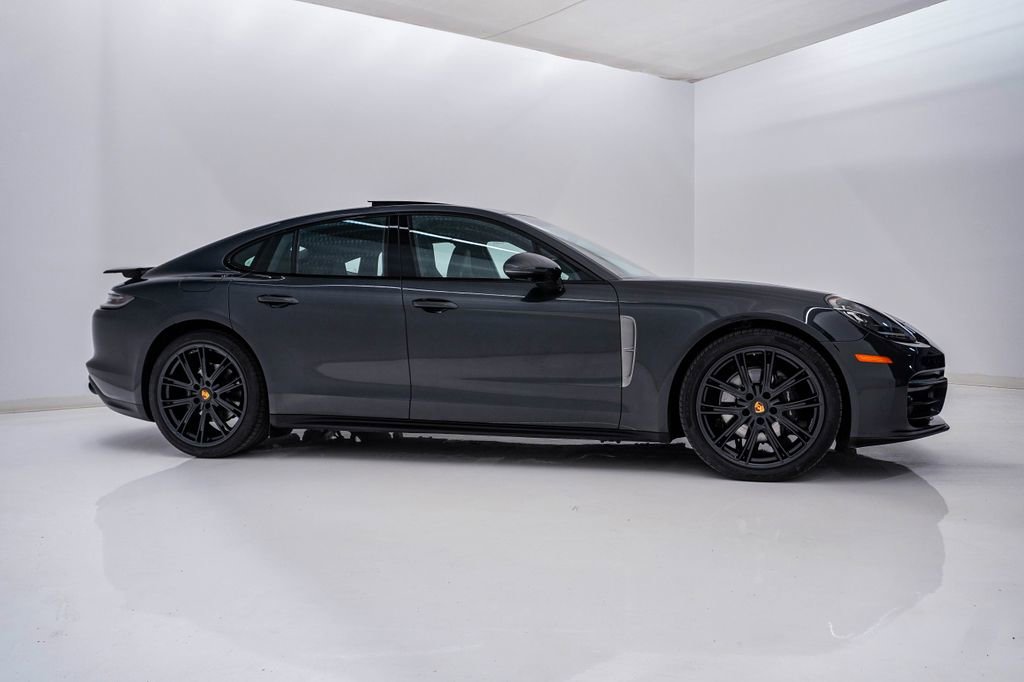 Certified 2023 Porsche Panamera 4 Platinum Edition image 9