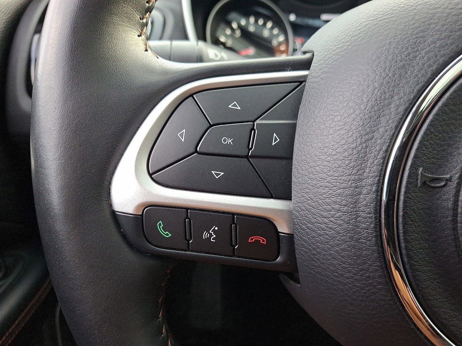 Used 2019 Jeep Compass Limited w/ Safety & Security Group image 22