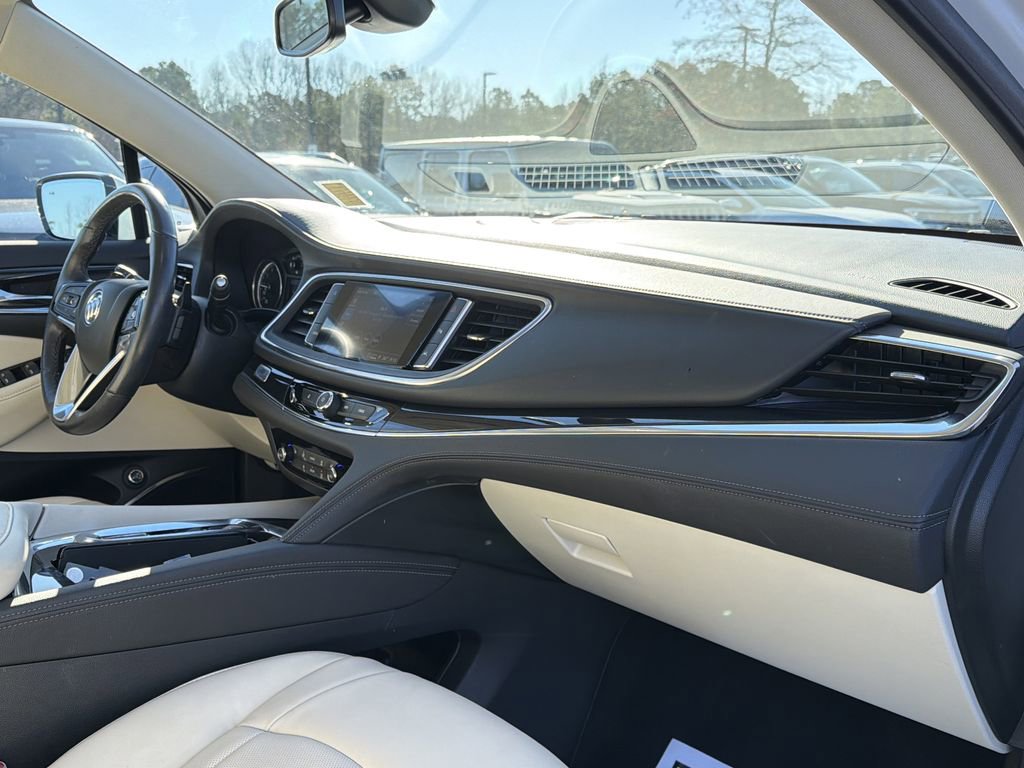 Used 2024 Buick Enclave Essence w/ Experience Buick Package image 23