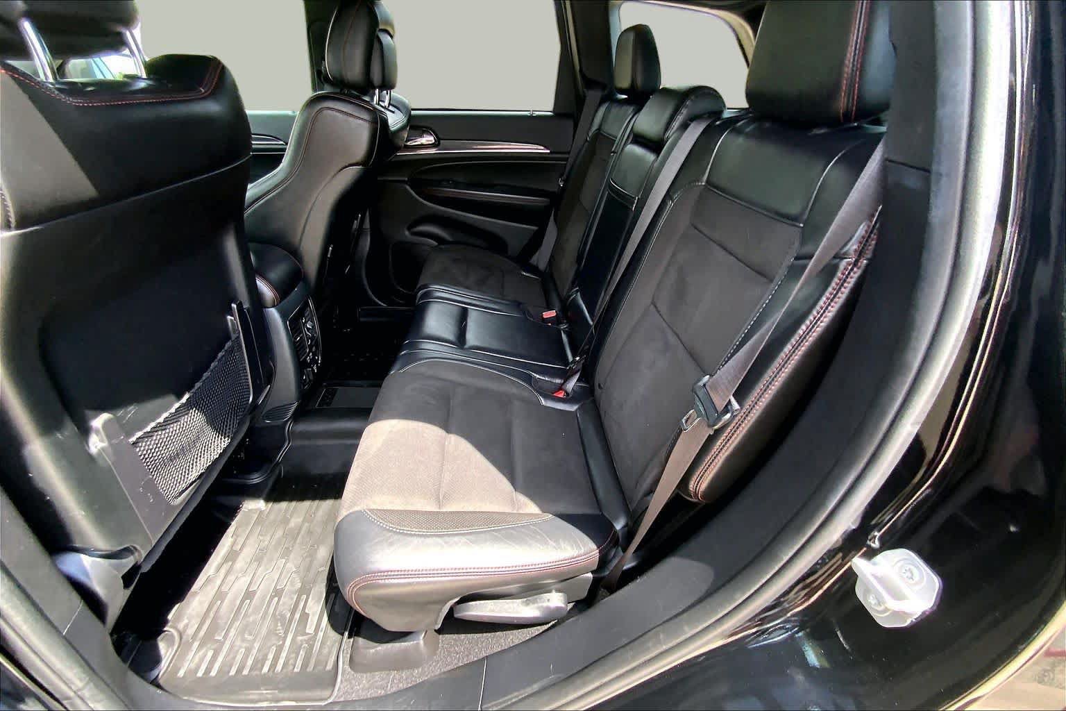 Used 2019 Jeep Grand Cherokee Trailhawk AWD/4WD image 20