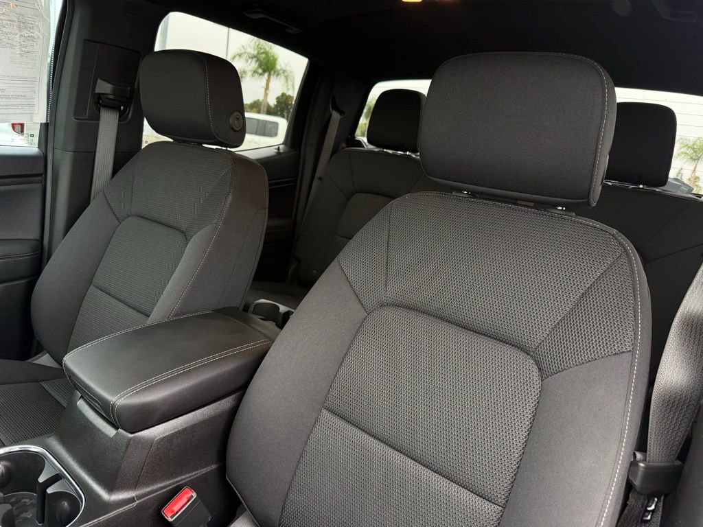 Used 2025 GMC Canyon Elevation image 16