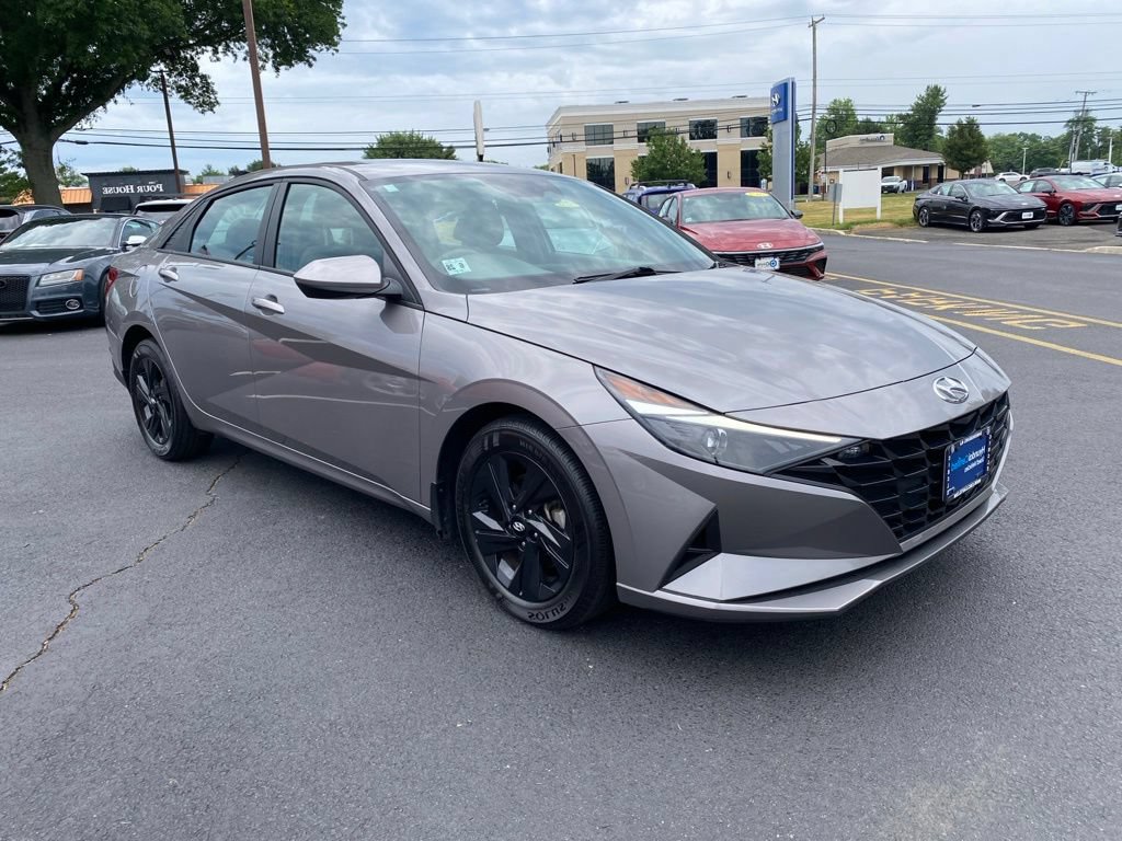 Certified 2023 Hyundai Elantra SEL FWD image 1