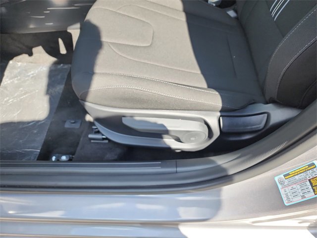 New 2025 Hyundai Elantra SEL image 15
