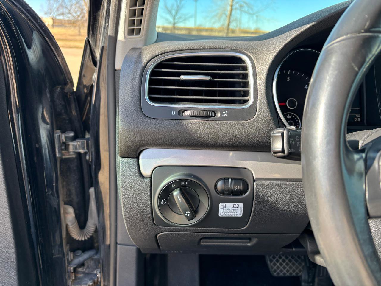 Used 2014 Volkswagen Golf TDI image 13