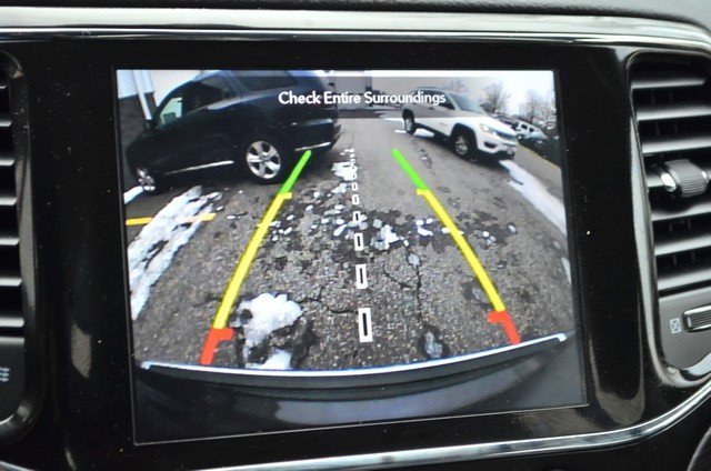 Used 2021 Jeep Grand Cherokee Limited w/ Luxury Group II image 32