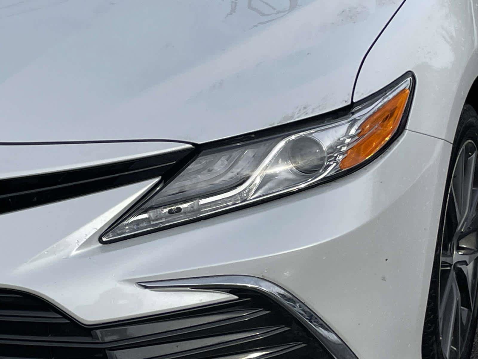 Used 2022 Toyota Camry XLE w/ Navigation Upgrade Package FWD image 10
