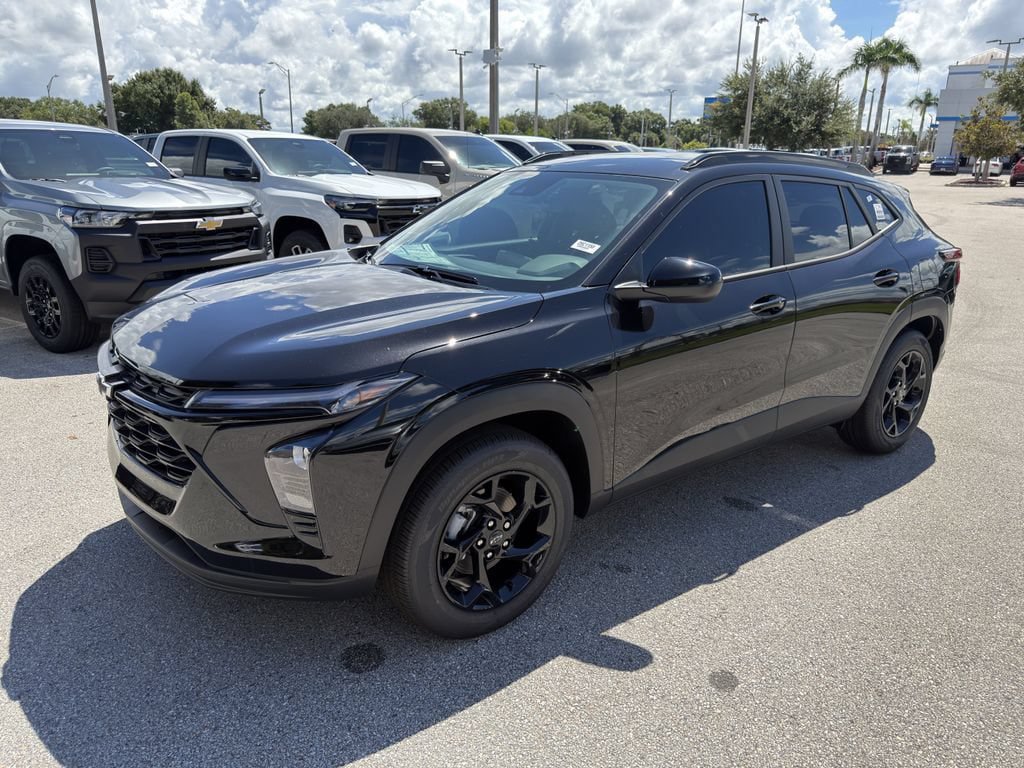 New 2026 Chevrolet Trax LT w/ Driver Confidence Package FWD image 8