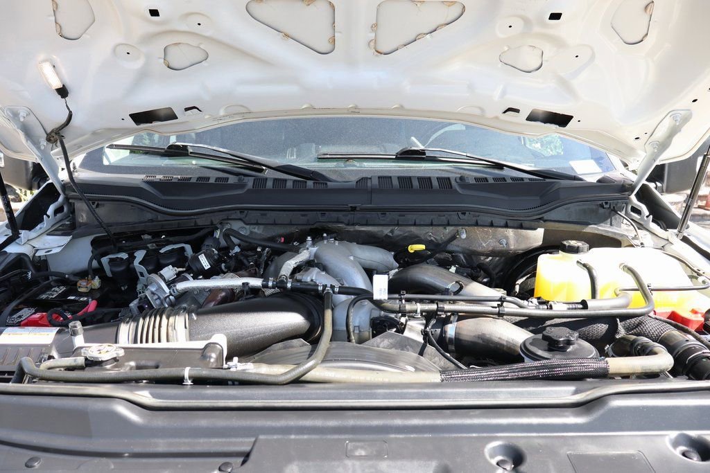 Used 2021 Ford F250 Lariat w/ Lariat Value Package AWD/4WD image 12