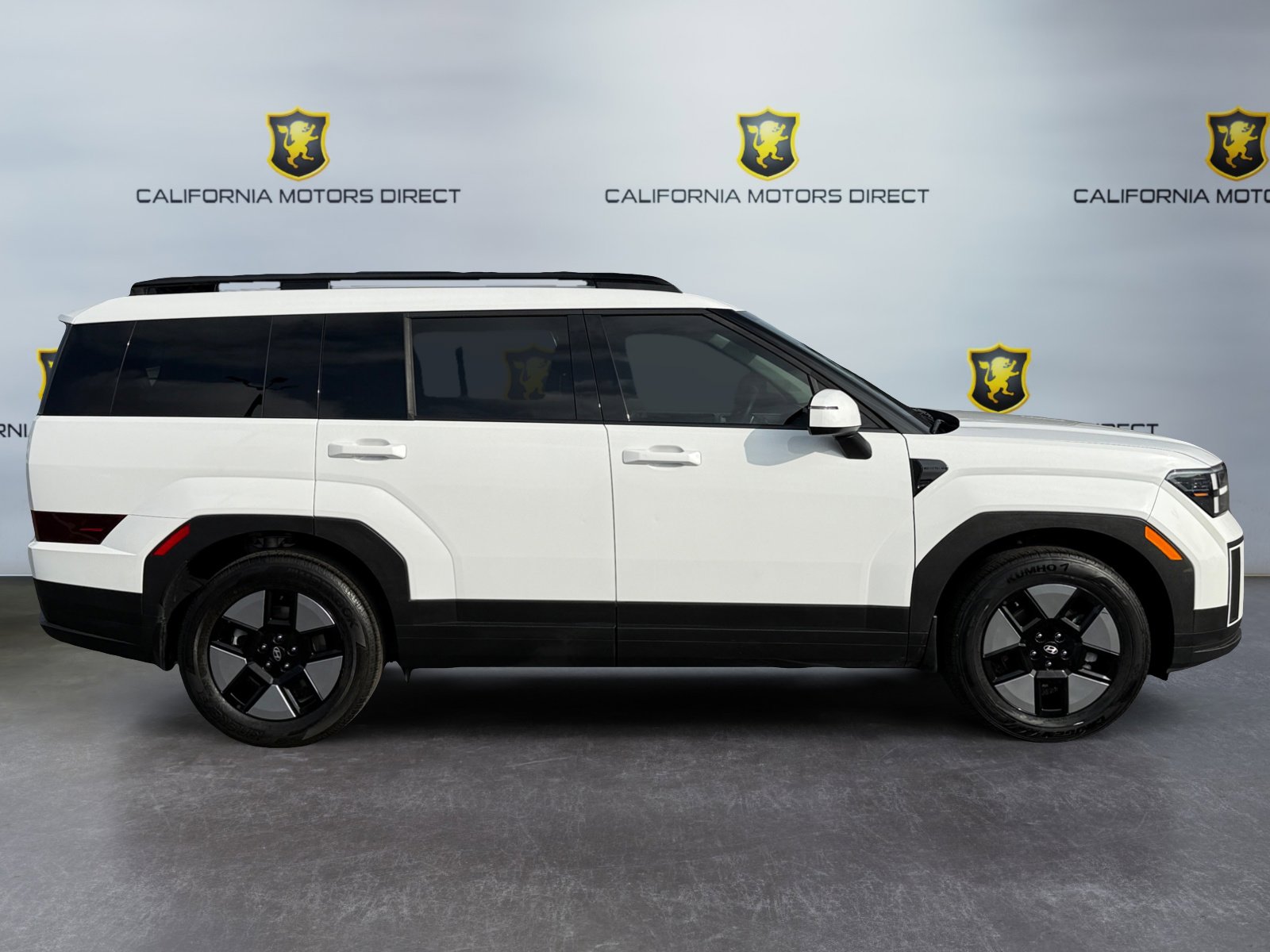 Used 2025 Hyundai Santa Fe SEL image 6