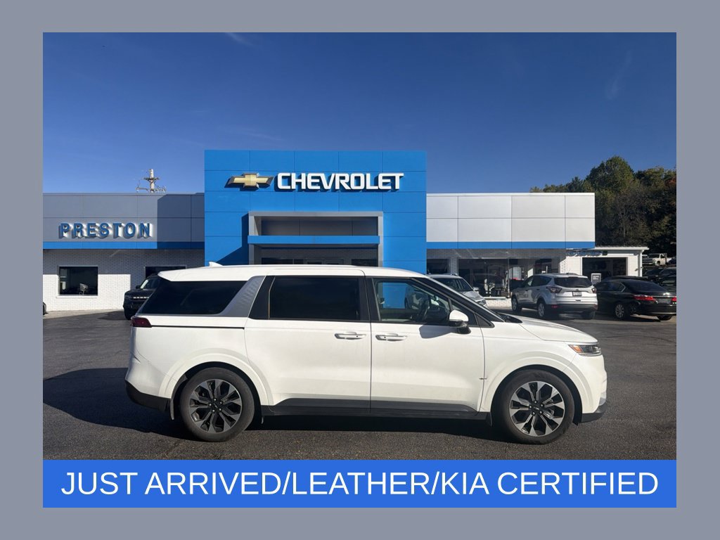 Used 2024 Kia Carnival EX
