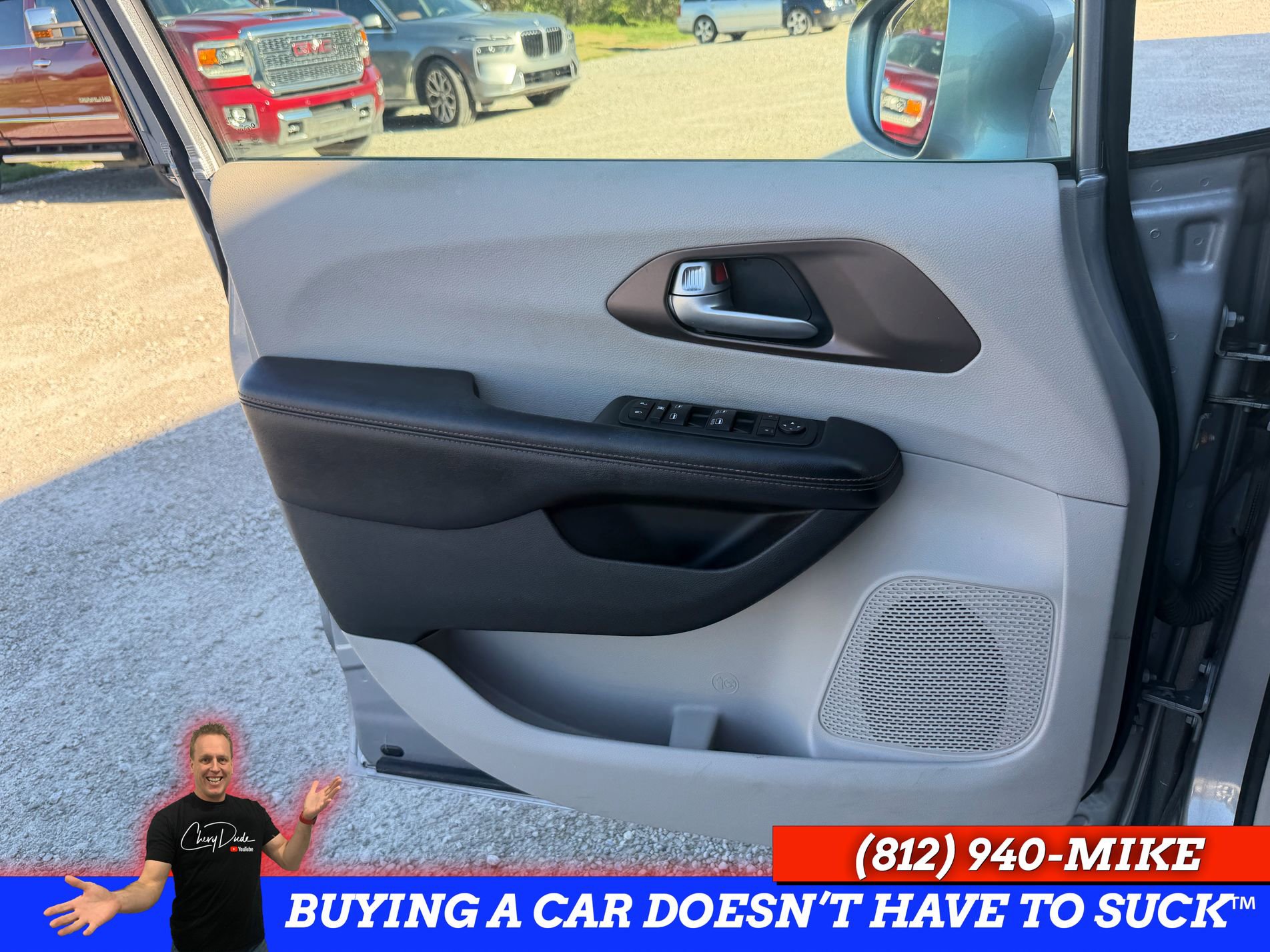 Used 2018 Chrysler Pacifica Touring-L w/ Tire & Wheel Group image 20