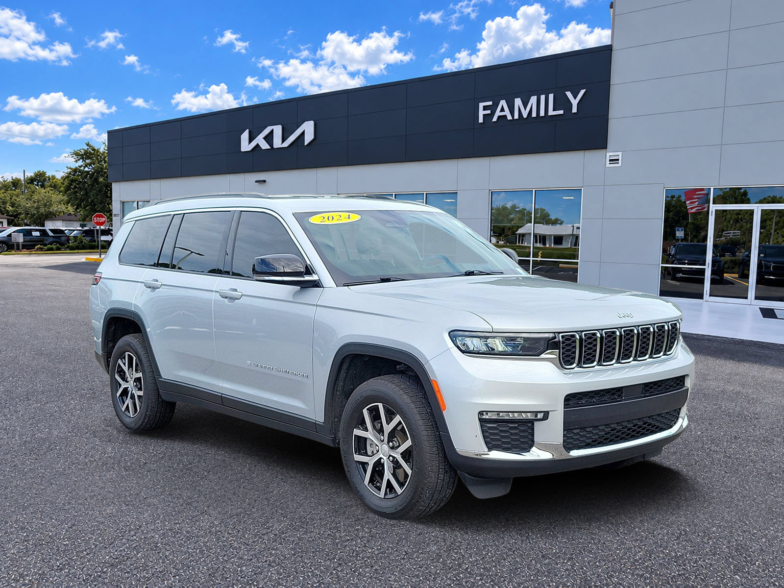 Used 2024 Jeep Grand Cherokee L Limited RWD 360° Tour