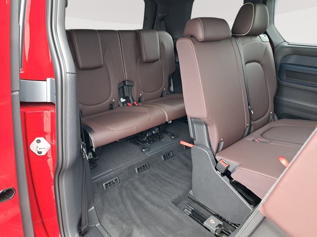 New 2025 Volkswagen ID. Buzz Pro S image 16