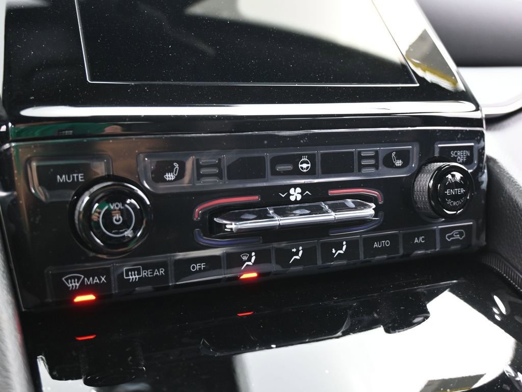 New 2025 Jeep Grand Cherokee Altitude image 22