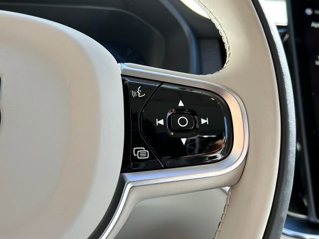 New 2026 Volvo XC90 B6 Ultra w/ Protection Package image 13