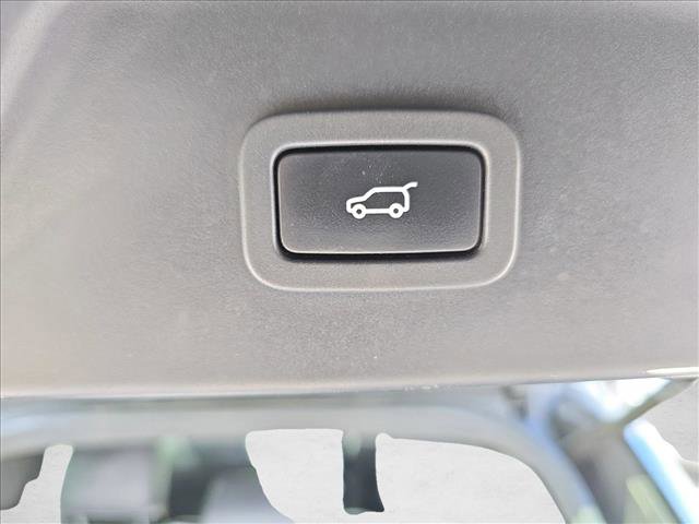 Used 2021 Land Rover Range Rover HSE image 13