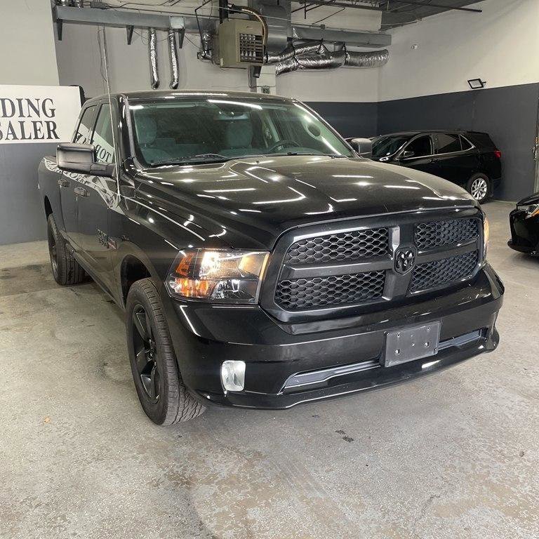 Used 2015 RAM 1500 Express w/ Black Ram 1500 Express Group image 6