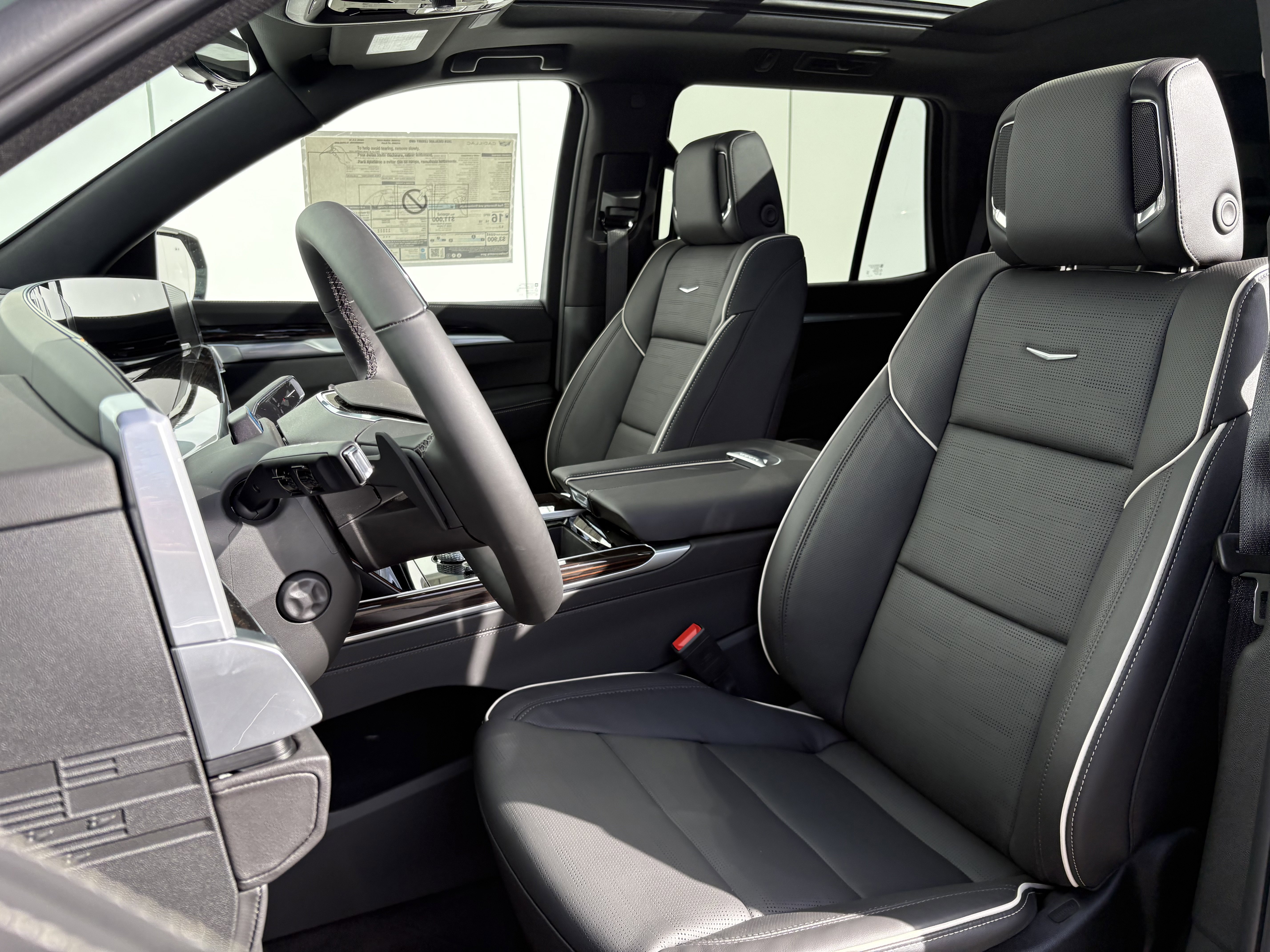 New 2026 Cadillac Escalade Luxury image 12