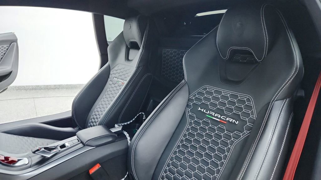 Used 2018 Lamborghini Huracan LP 580-2 image 21